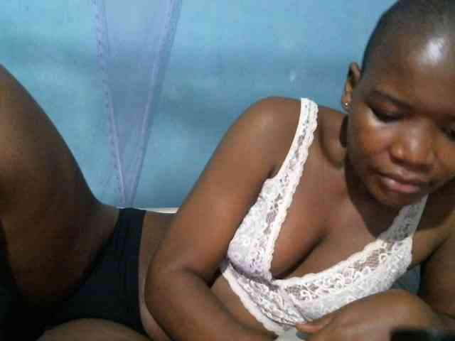 rakisha1 webcam