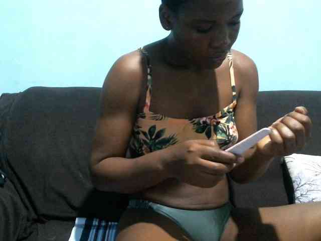 rakisha1 webcam
