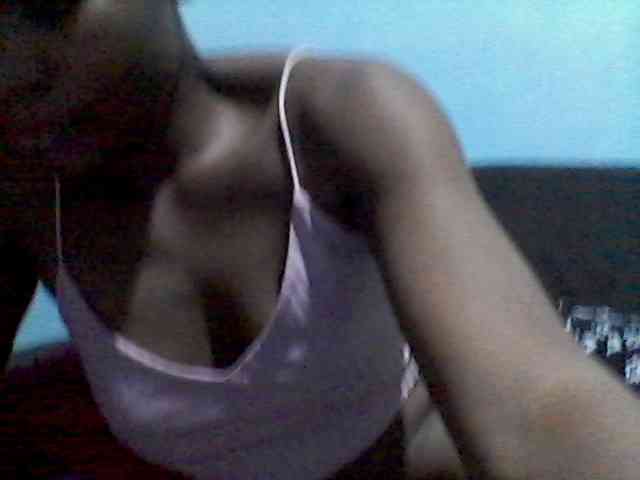 rakisha1 webcam