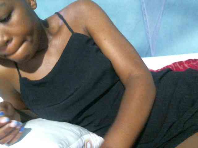 rakisha1 webcam
