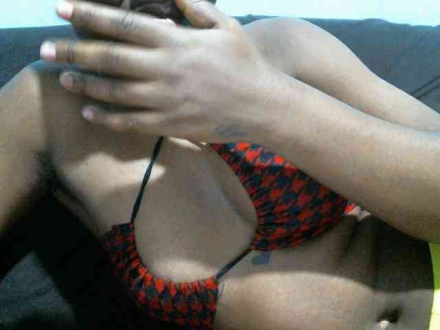 rakisha1 webcam
