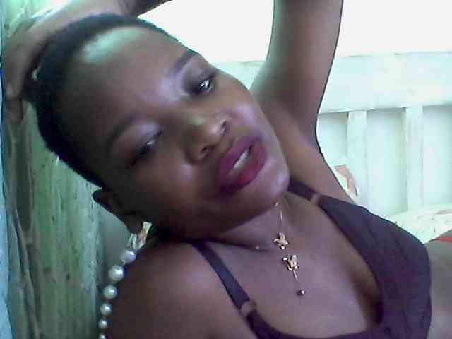 rakisha1 webcam