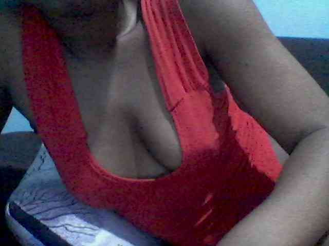 rakisha1 webcam