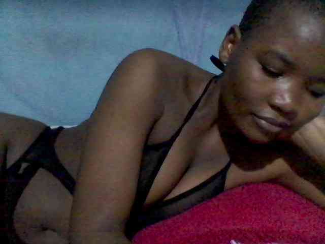 Rakisha1's cam show statistics and live stream