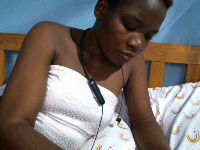 rakisha1 webcam