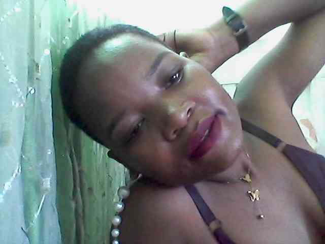 rakisha1 webcam