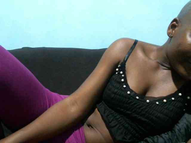 rakisha1 webcam