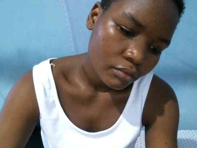 rakisha1 webcam