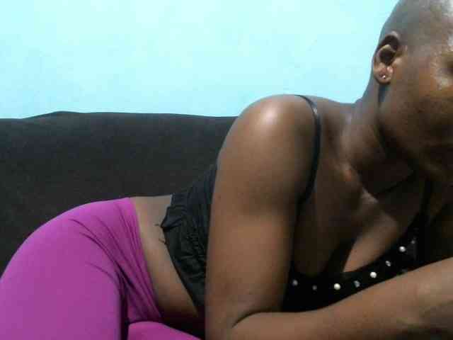 rakisha1 webcam