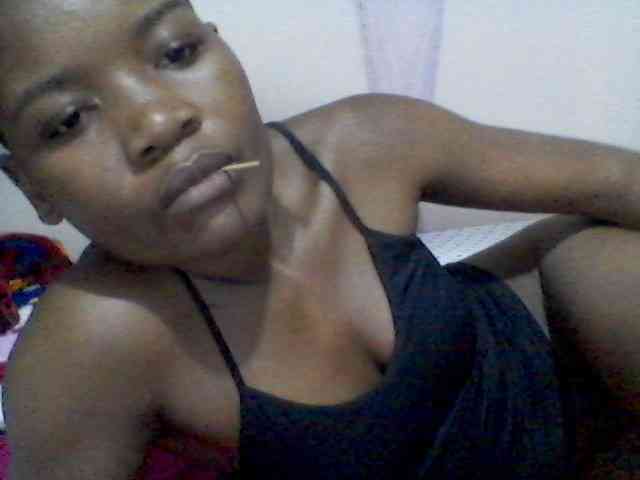 rakisha1 webcam