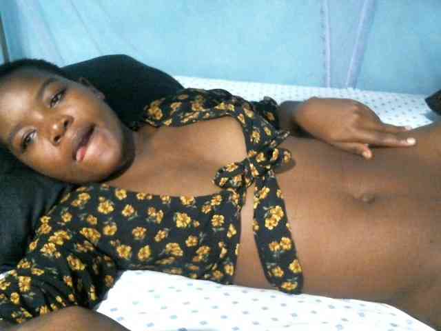 rakisha1 webcam