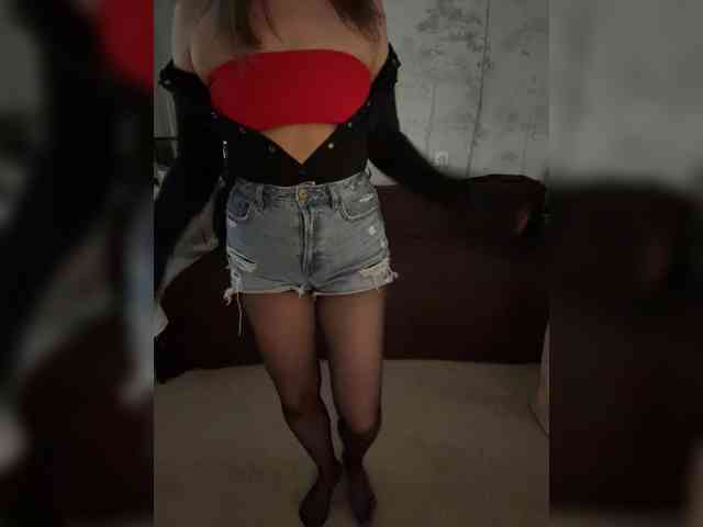 BumbleCrazzzy webcam