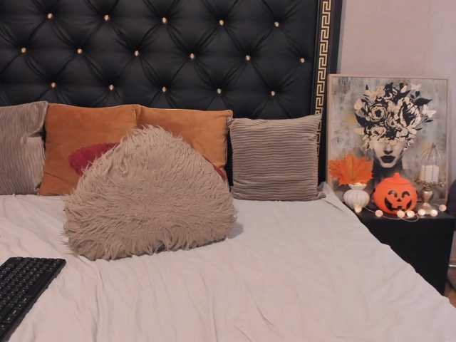 PreciousAilly live cam on BongaCams