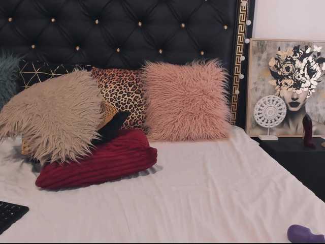 PreciousAilly live cam on BongaCams