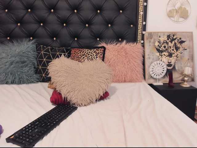 PreciousAilly live cam on BongaCams