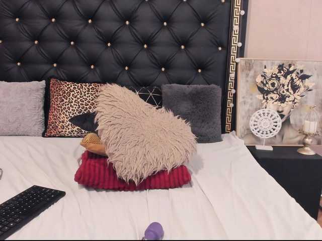 PreciousAilly live cam on BongaCams