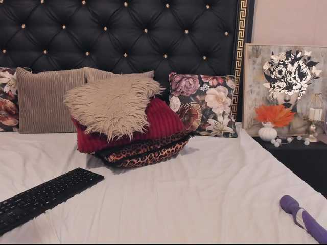 PreciousAilly live cam on BongaCams