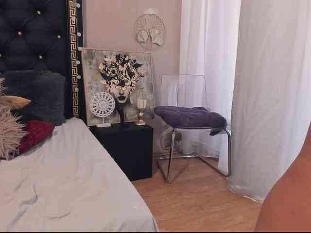 PreciousAilly webcam