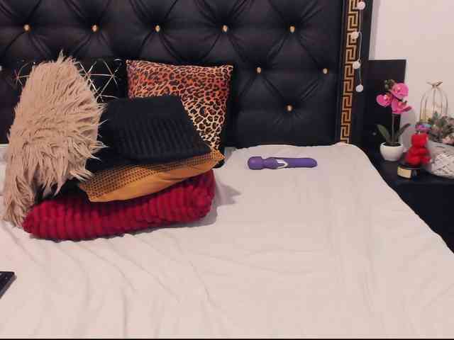 PreciousAilly webcam