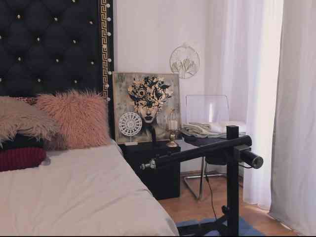 PreciousAilly webcam