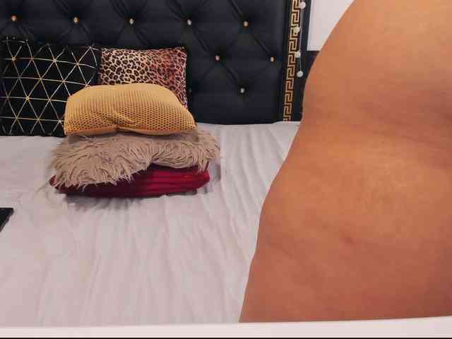 PreciousAilly webcam