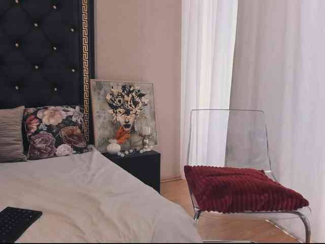PreciousAilly webcam