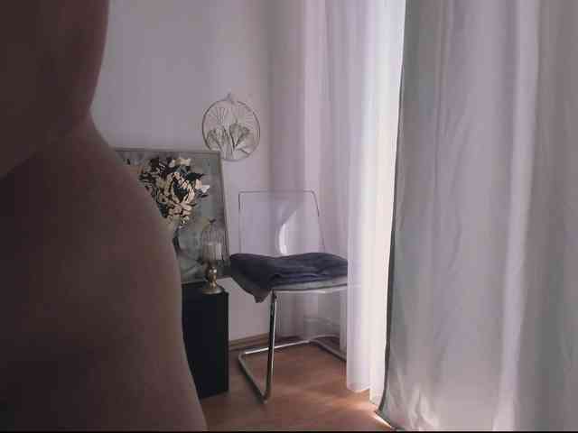 PreciousAilly webcam