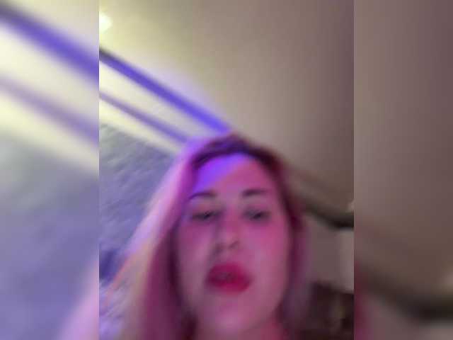 KateMid live cam on BongaCams