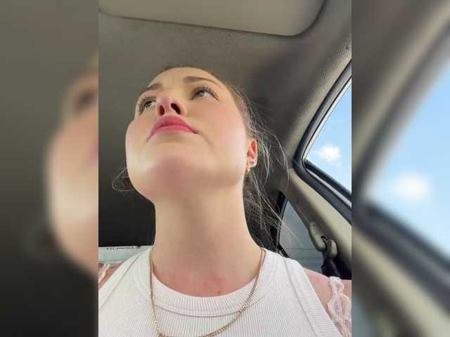 KateMid live cam on BongaCams