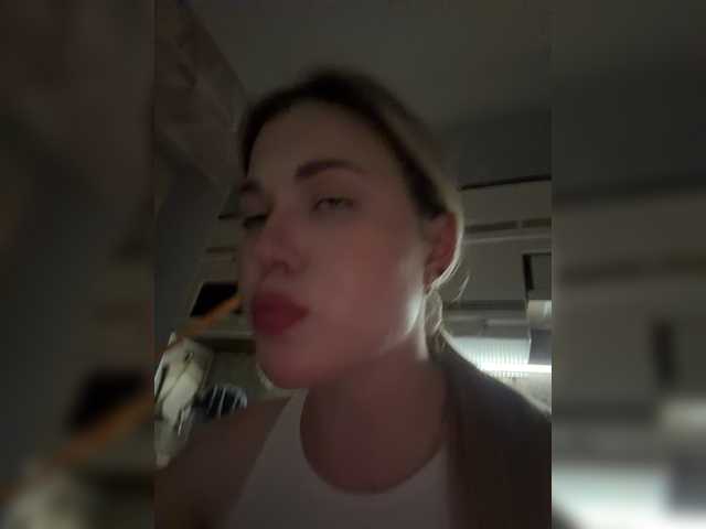 KateMid live cam on BongaCams
