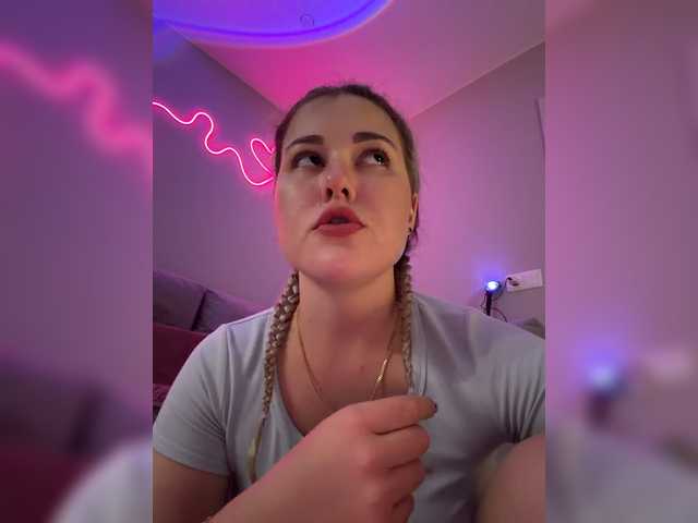 Kate Mid (KateMid)