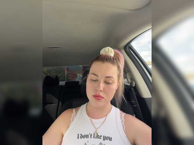 KateMid live cam on BongaCams