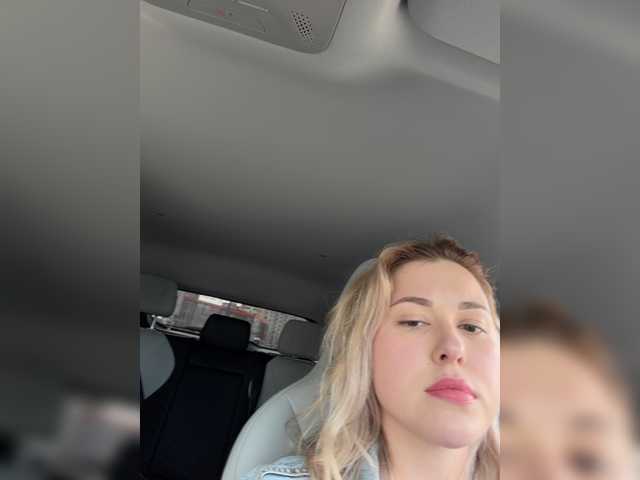KateMid live cam on BongaCams