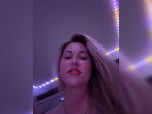 KateMid live cam on BongaCams