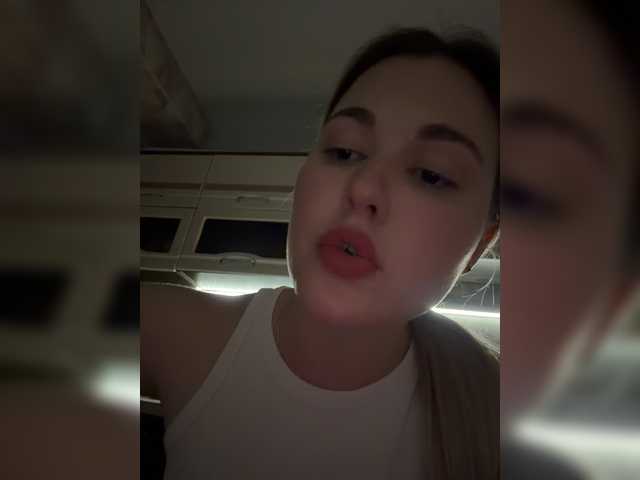 KateMid live cam on BongaCams