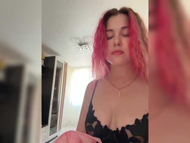 KateMid live cam on BongaCams