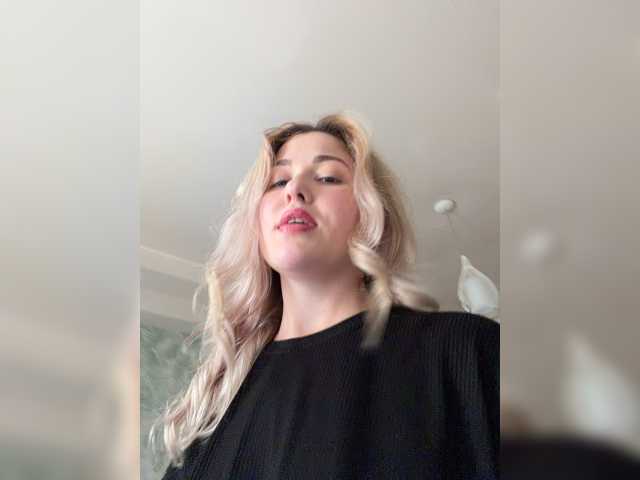 KateMid live cam on BongaCams