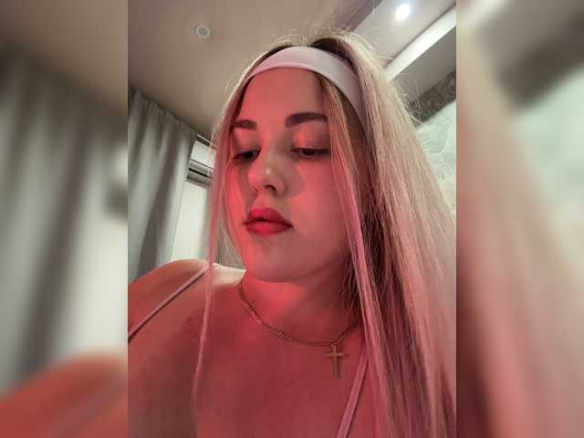 KateMid live cam on BongaCams