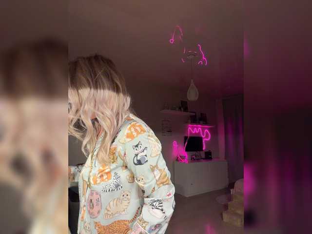 KateMid live cam on BongaCams