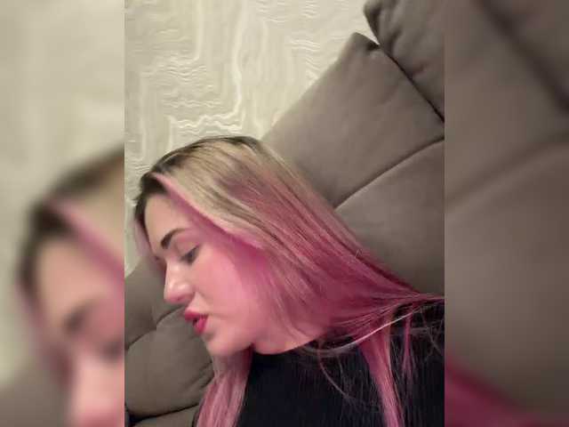 KateMid's BongaCams show and profile