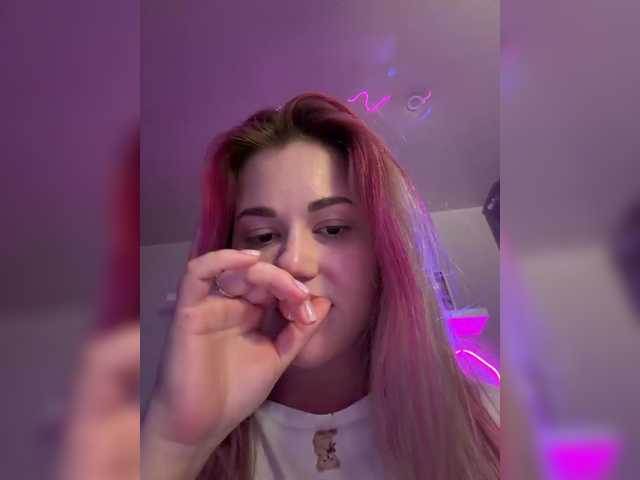 KateMid live cam on BongaCams