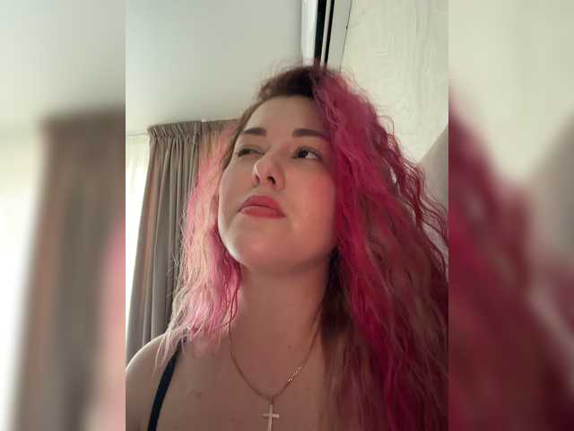KateMid live cam on BongaCams