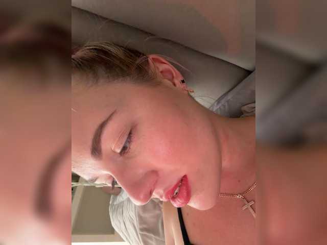 KateMid live cam on BongaCams
