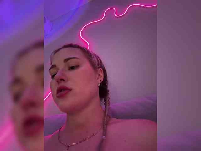 KateMid webcam