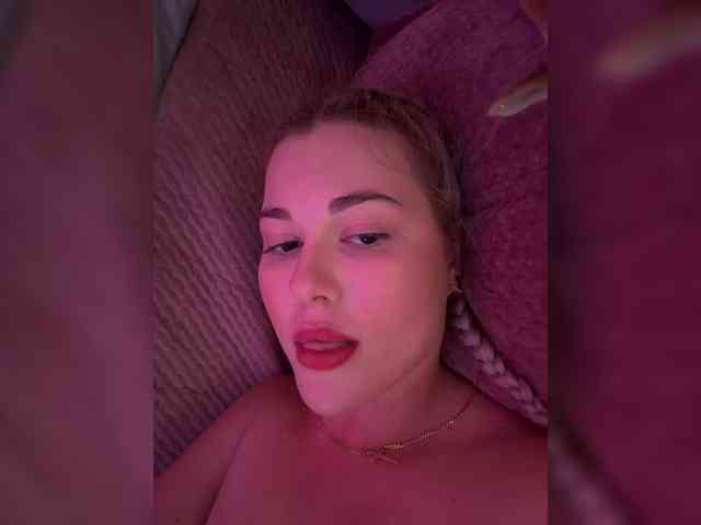 KateMid webcam