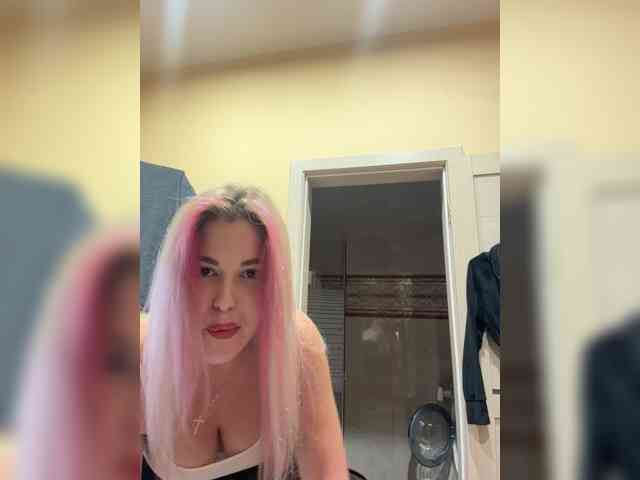 KateMid webcam