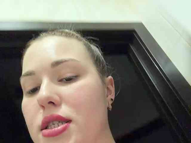 KateMid webcam