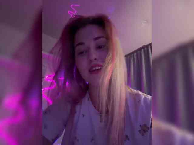KateMid webcam