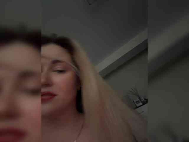 KateMid webcam