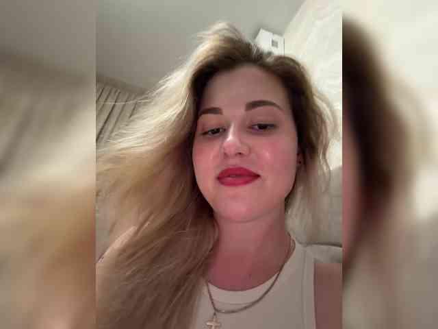 KateMid webcam